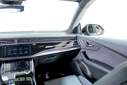 2024 AUDI RS Q8 缩略图 12