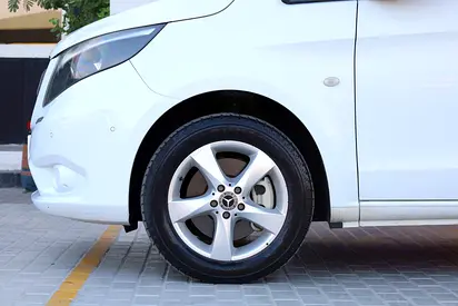 صورة 8 لـ 2018 Mercedes-BENZ VITO