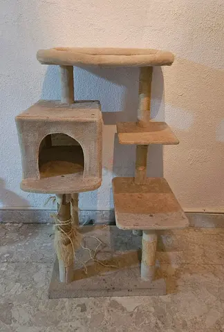 Cat Tree Cozy