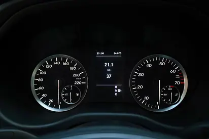 صورة 14 لـ 2018 Mercedes-BENZ VITO