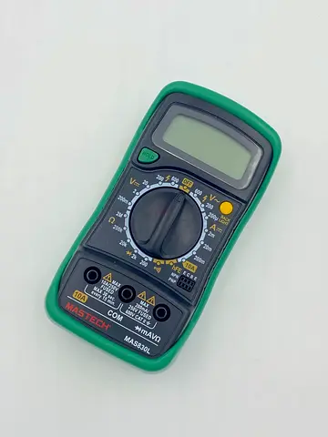Mastech Digital Multimeter for Precise Measurements
