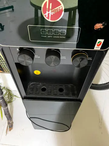Water dispenser (Hoover)