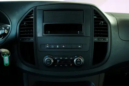 صورة 15 لـ 2018 Mercedes-BENZ VITO