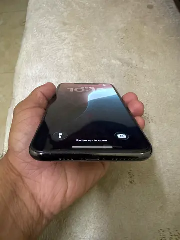 Iphone 11 pro max 256 gb ios 26