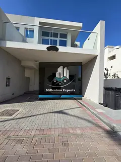 LUXURY SPACIOUS 3BEDROOMS FOR SALE READY TO MOVE CORNER UNIT