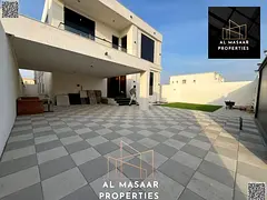 Villa for sale, fully air-conditioned, with a mosque and a large courtyard. Freehold ownership for l