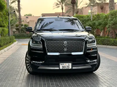 صورة 2 لـ 2018 Lincoln NAVIGATOR