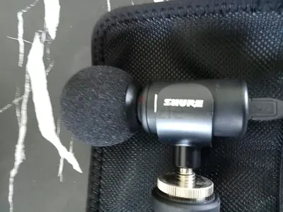 للبيع: Shure MV88+ Video Kit – مايك احترافي للبودكاست والتصوير
For Sale: Shure MV88+ Video Kit