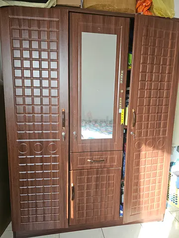 Elegant Wooden Wardrobe with Mirror