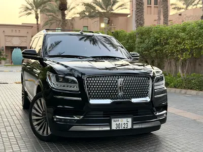 صورة 3 لـ 2018 Lincoln NAVIGATOR