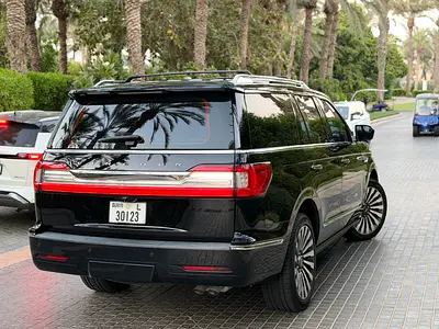 صورة 5 لـ 2018 Lincoln NAVIGATOR