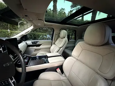 صورة 11 لـ 2018 Lincoln NAVIGATOR
