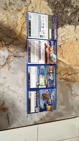 PS4 games 4pc 400 aed