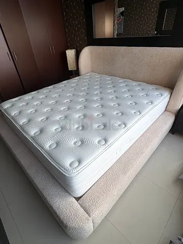 Luxury King Sized Oxford Bed and Mattress