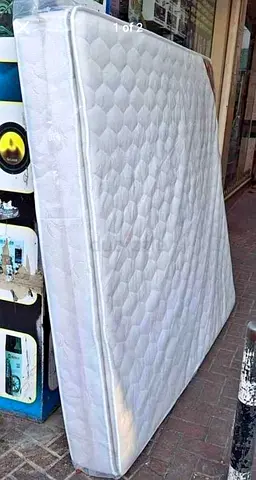 King size 180x200cm mattress.  Same day delivery available