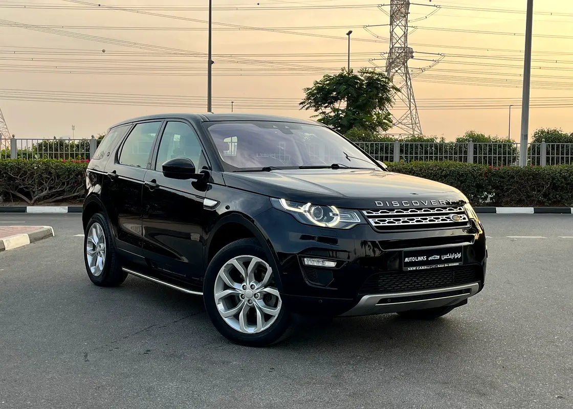 Land Rover Discovery Sport 2017 — photo 1 of 18