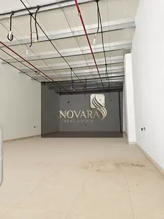 Showroom for rent in Ajman Industrial Area, 2500 sq ft, with mezzanine, 25 kW electricity, kitchen,
