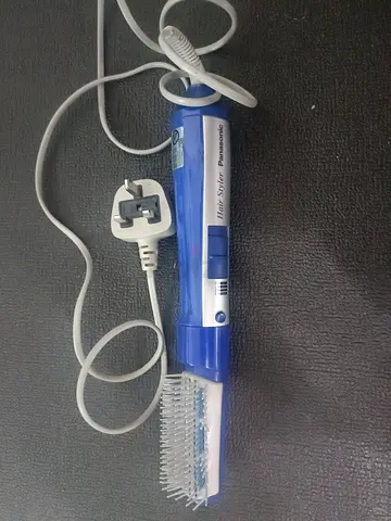 Panasonic Easy Straight Hair Blow Dry Brush for Effortless Styling