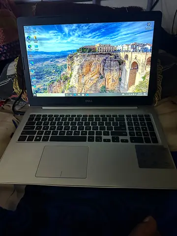 Dell laptop in excellent condition dell 5570 inspiron 5000 series/24 Gb ram /512 Gb