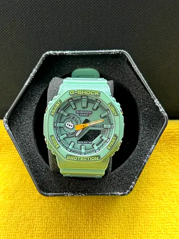 Casio G-shock MANGA THEME world time mens watch GA-2100MNG-7AJR Limited Model Green color