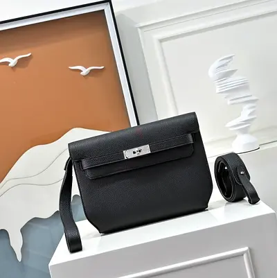 Hermes clutch