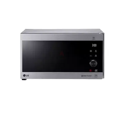 LG Microwave Oven - Perfect for Quick Meals