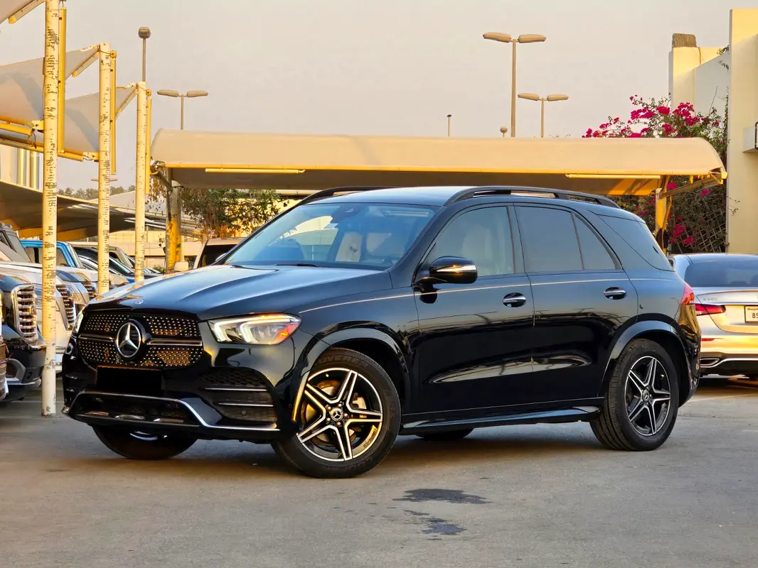 Mercedes-Benz GLE-Class 2021 — photo 1 of 14