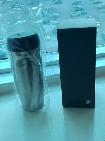 كأس بي ام  حافظة للحرارة و البرودة انه جديد و اصلي