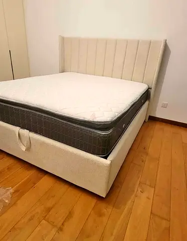 Comfortable Plush King Size Bed