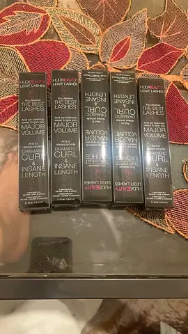 Huda Beauty Legit Lashes Double-Ended Mascara for Stunning Volume