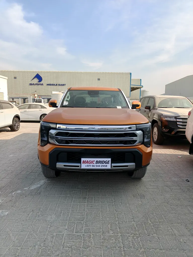 Nissan Pickup 2025 — photo 1 of 10