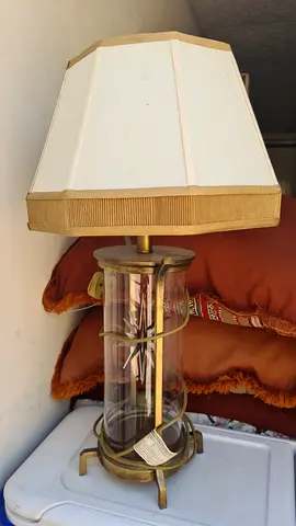 Elegant Vintage Table Lamp with Unique Design
