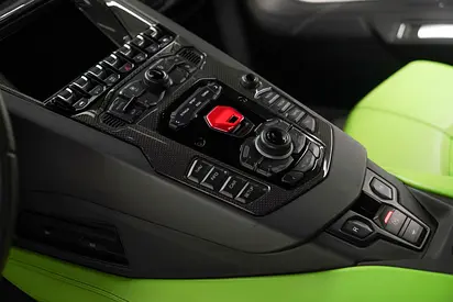 صورة 10 لـ 2018 Lamborghini AVENTADOR S