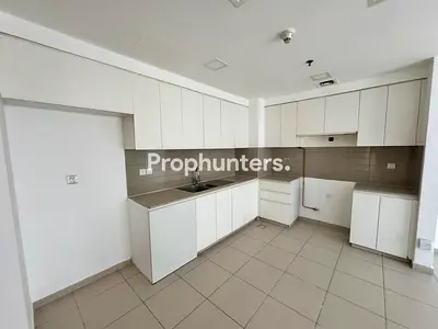 SPACIOUS LAYOUT | TERRACE | VACANT