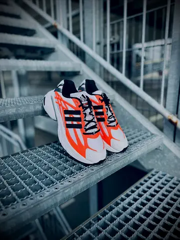 Adistar XLG 2.0 - Cloud White