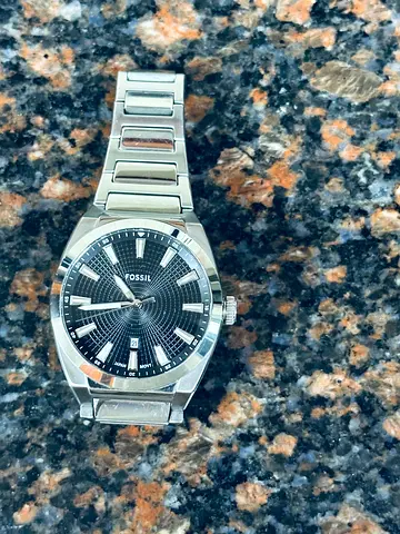 Original fossil watch new condition 400 Aed