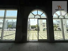 PREMIUM RETAIL UNIT | HIGH FOOTFALL | SPACIOUS