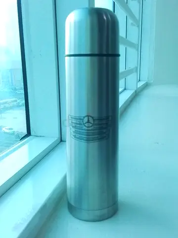 كأس مرسيدس حافظة للحرارة و البرودة انه جديد واصلي