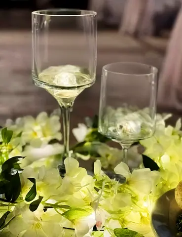 Centerpiece battery operated available 5