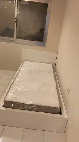 Brand New Mattress with Modern Bed Frame for Sale