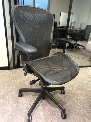 Herman Miller Areon Classic Chairs For Selling