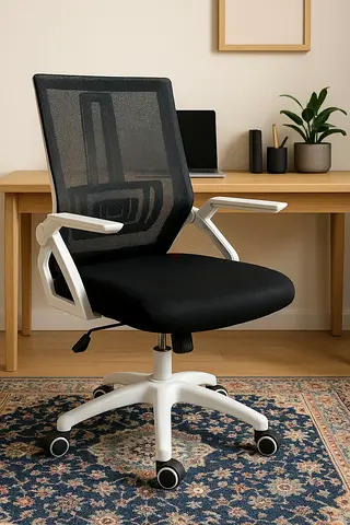 Comfortable Black Office Chair / seat with Wheels
