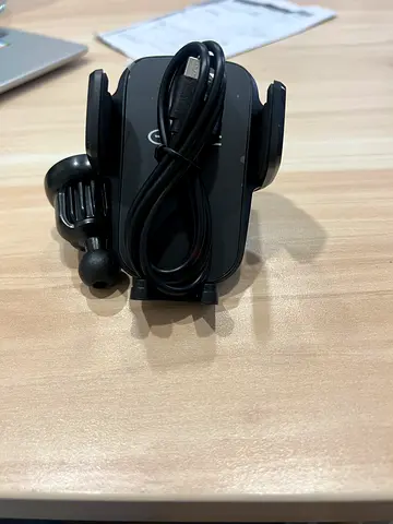 Car Phone holder. AutoSense Wireless Charging 2 in 1 Universal Mount.