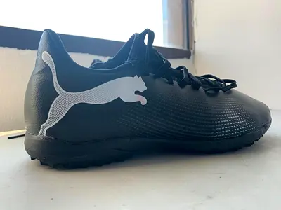 PUMA FOOTBALL BOOTS -BRAND NEW