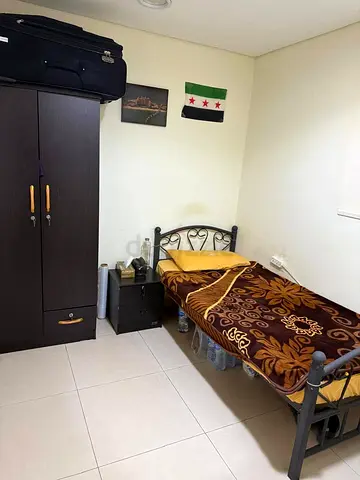 لمحبي السكن الراقي الهادئ ... غرفة لشخص واحد فقط داخل فيلا مميزة بدبي