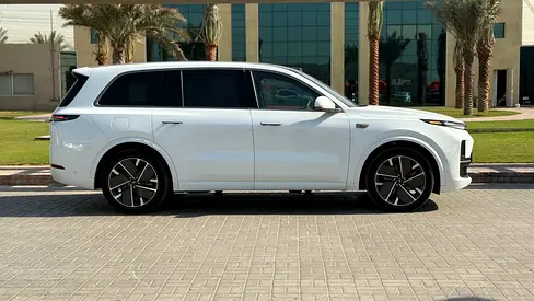 صورة 8 لـ 2025 LI AUTO L9