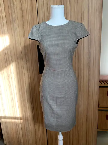 HM office dress XS