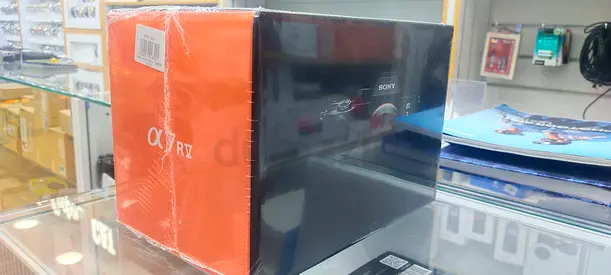 Brand New Sony Alpha 7R V Camera - Unopened Box