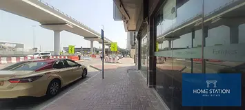 READY TO MOVE FITTED SHOP FOR ANY COMMERCIAL ACTIVITY