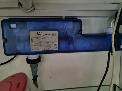 TMC V2 Vecton 600 UV Aquarium Steriliser 25w